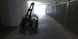 FluidRay RT real-time photo-realistic rendering of a lego crane